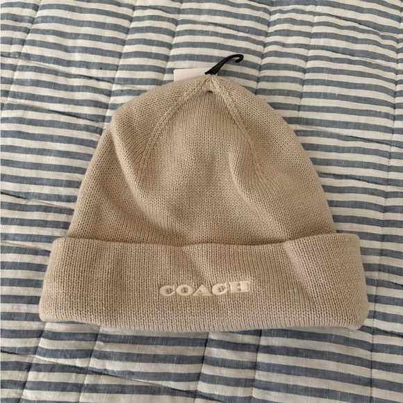 NWT COACH Logo Embroidery Beanie - Picture 2 of 4